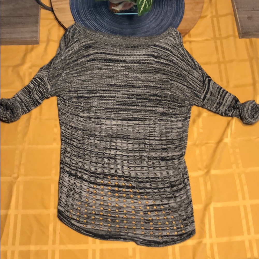 Medium long sleeve breathable
